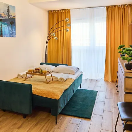 Zamkowy Kopisto 11 - Zamkowe Centrum Miasta رشيشوف